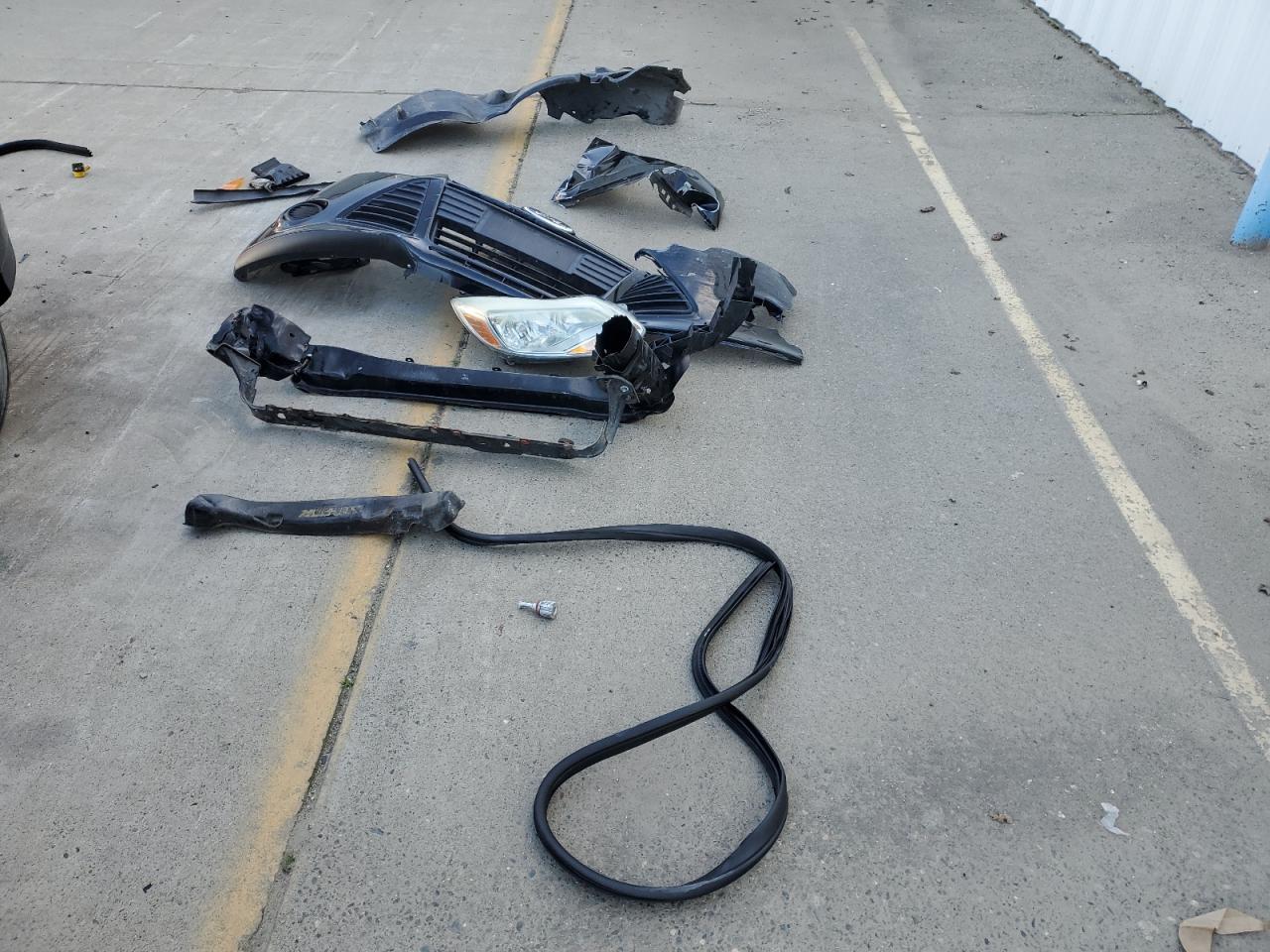 2013 Ford Focus VIN 1FADP3K27DL264663 Copart auction photo, front end damage thumbnail 12