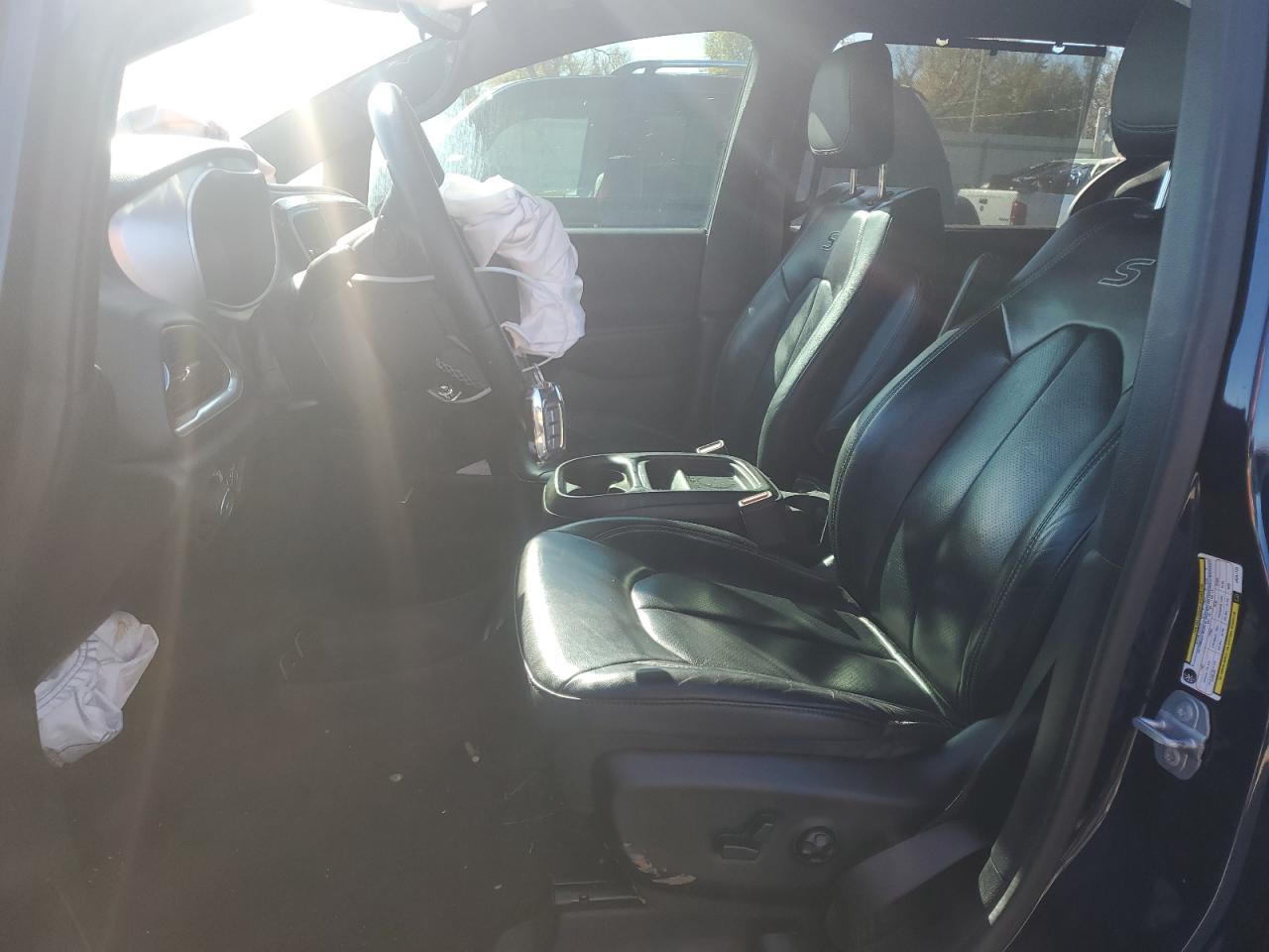 2018 Chrysler Pacifica VIN 2C4RC1BG9JR261133 Copart auction photo, front end damage thumbnail 7