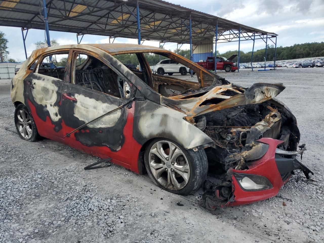 2013 Hyundai Elantra VIN KMHD35LE0DU080004 Copart auction photo, burn damage thumbnail 4
