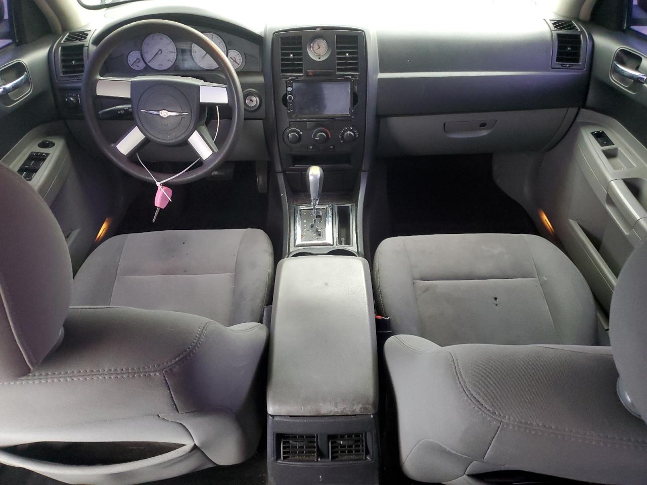 2007 Chrysler 300 VIN 2C3KA43R77H862729 Copart auction photo, front end / side damage thumbnail 8