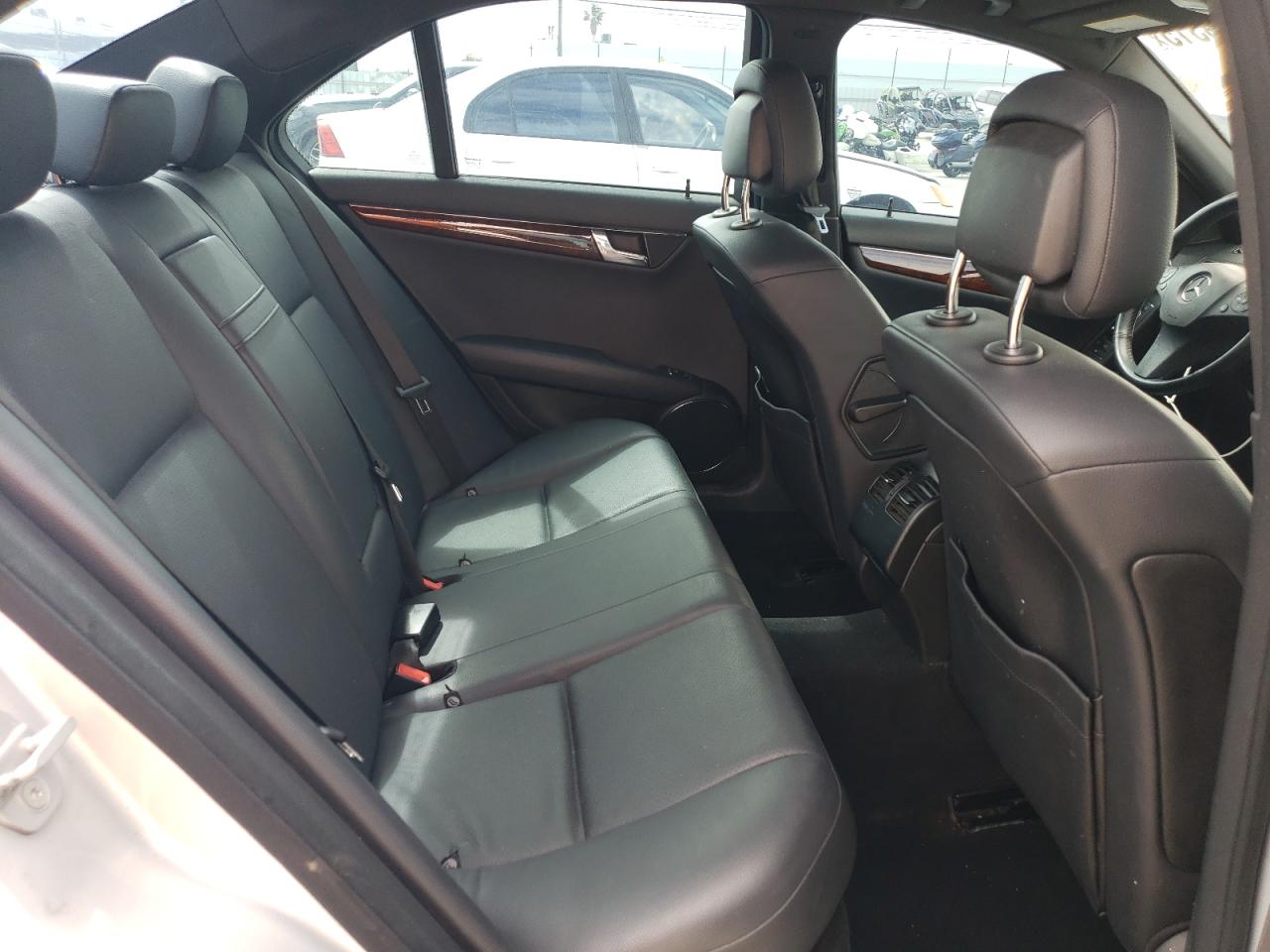 2010 Mercedes-Benz C-klasse VIN WDDGF5EB7AR117761 Copart auction photo, side damage thumbnail 11