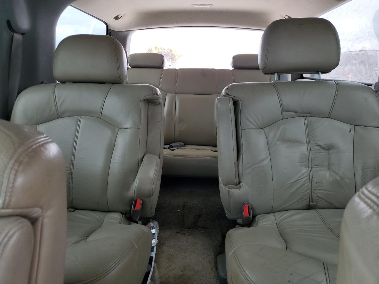 2001 Chevrolet Suburban VIN 1GNEC16T51J292588 Copart auction photo, side damage thumbnail 10