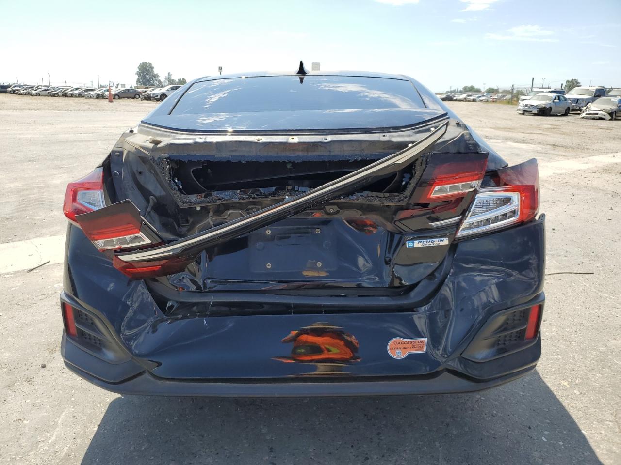 2019 Honda Clarity VIN JHMZC5F12KC005518 Copart auction photo, rear end damage thumbnail 6