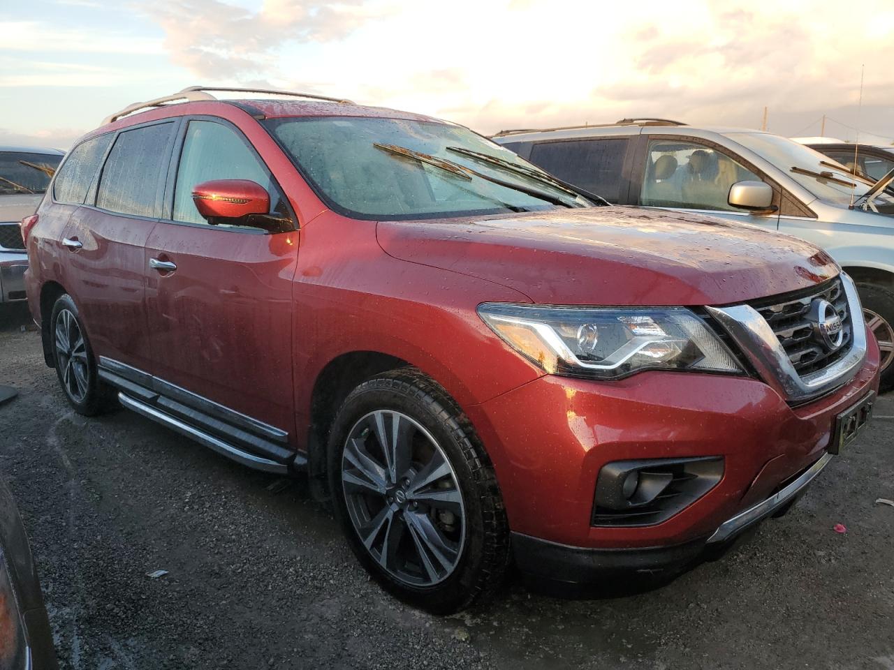 2017 Nissan Pathfinder VIN 5N1DR2MM5HC636421 Copart auction photo, water/flood damage thumbnail 4