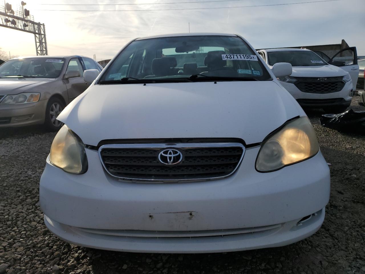 2005 Toyota Corolla VIN 2T1BR32E15C456885 Copart auction photo, side / front end damage thumbnail 5