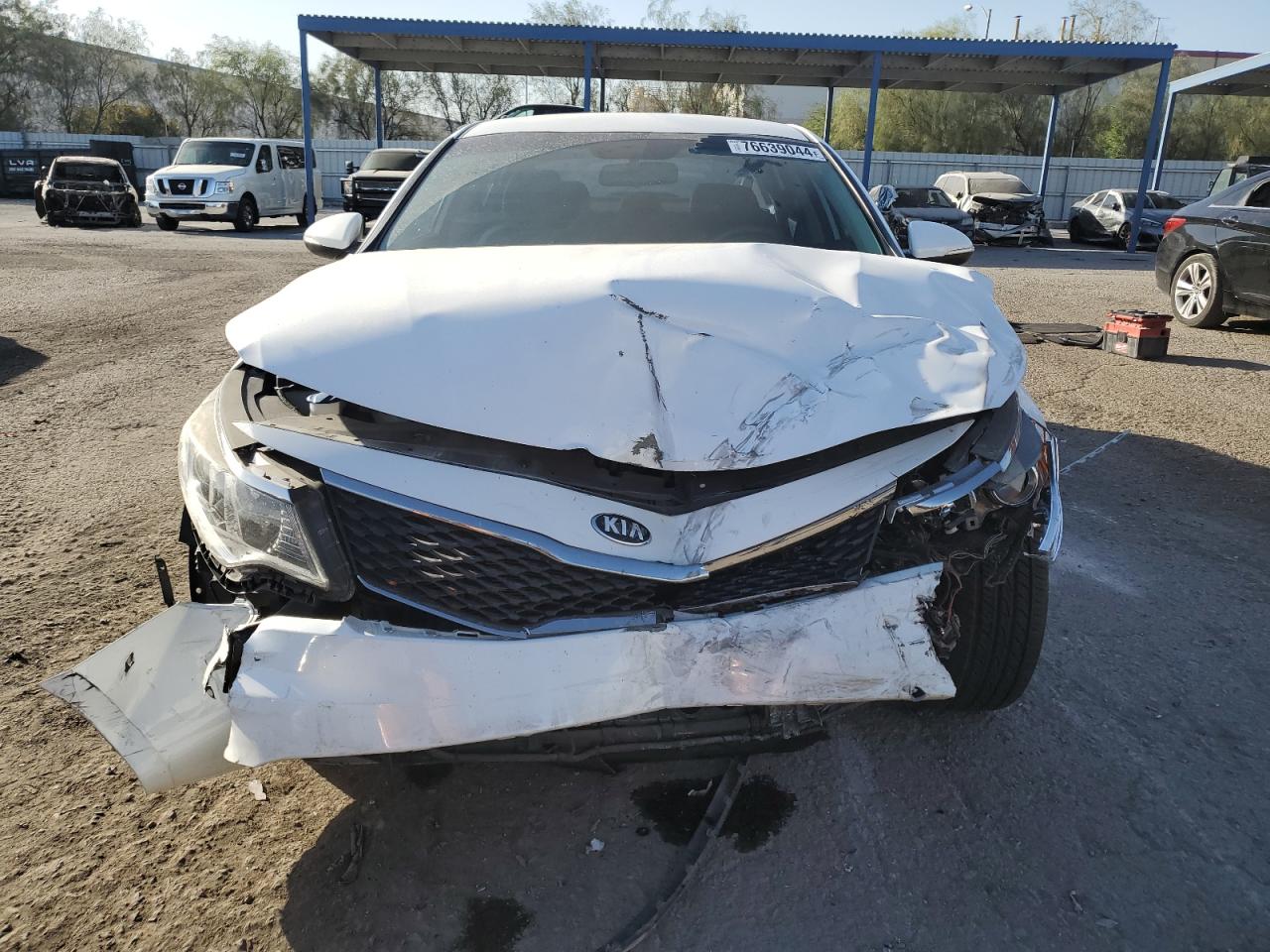 2018 KIA Optima VIN 5XXGT4L31JG253427 Copart auction photo, front end damage thumbnail 5
