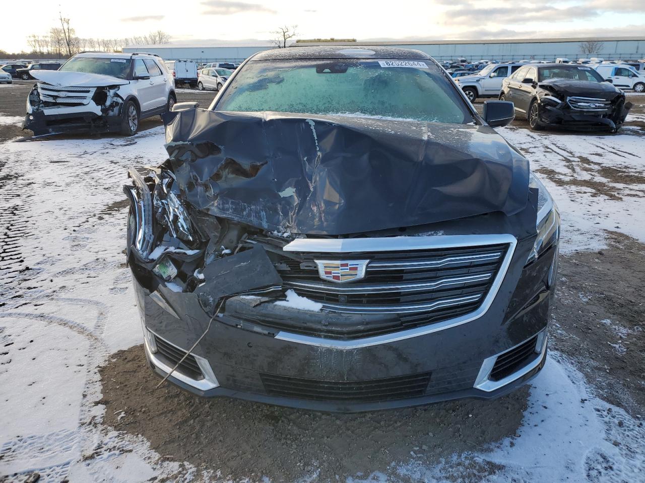 2019 Cadillac XTS VIN 2G61N5S33K9128433 Copart auction photo, front end / minor dent/scratches damage thumbnail 5