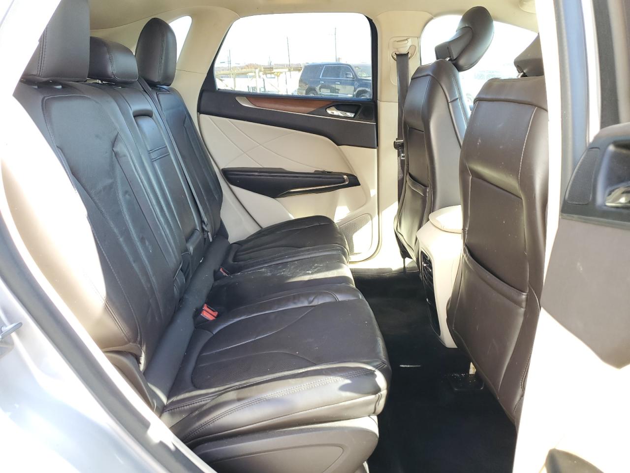2016 Lincoln MKC VIN 5LMTJ3DH3GUJ05560 Copart auction photo, front end / rear end damage thumbnail 11