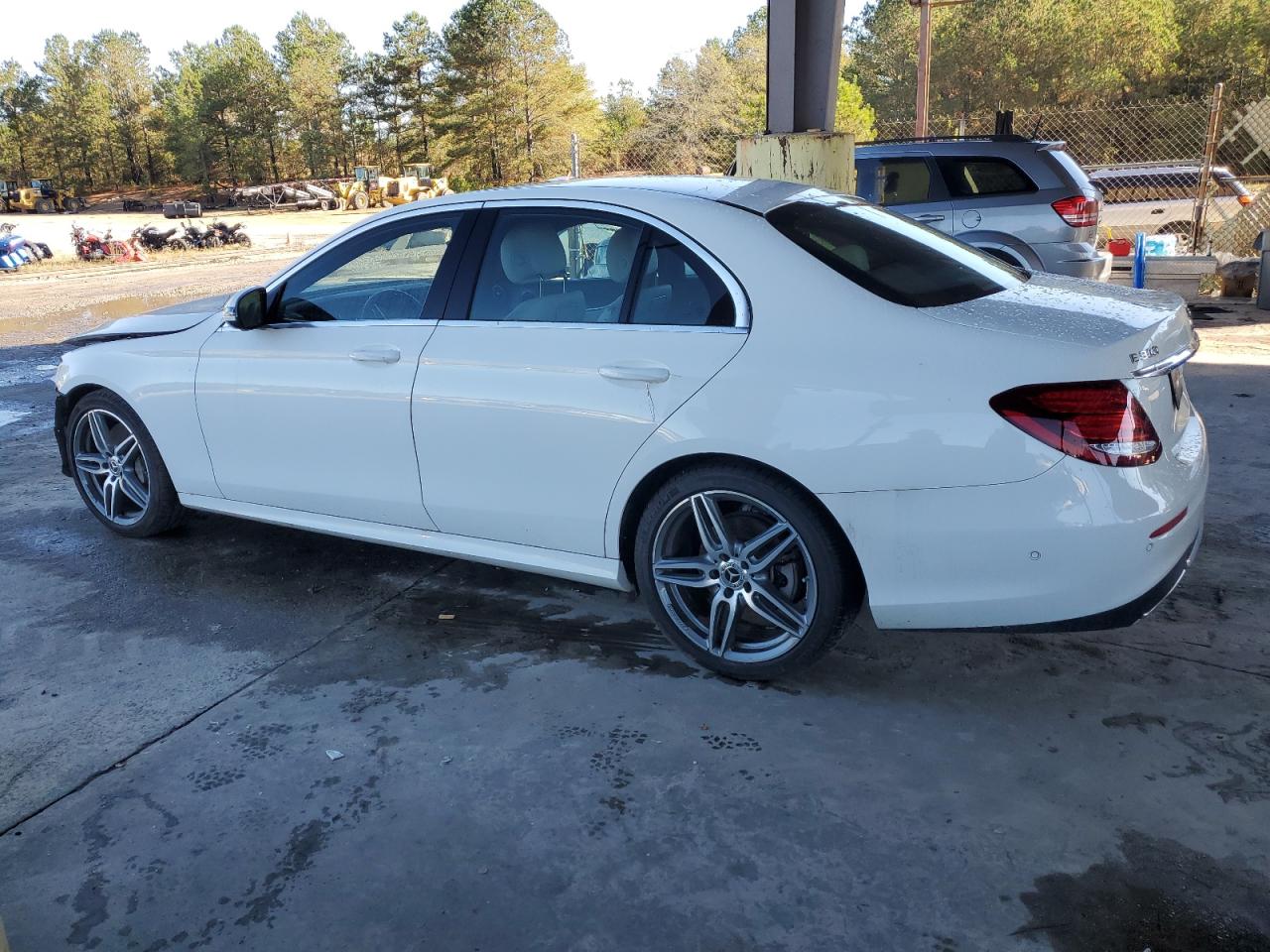 2018 Mercedes-Benz E-klasse VIN WDDZF4JB5JA467770 Copart auction photo, front end damage thumbnail 2