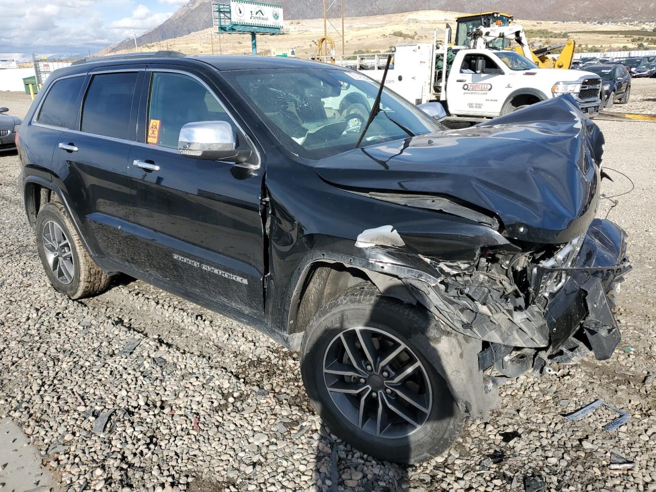 2019 Jeep Grand Cherokee VIN 1C4RJFBG3KC711484 Copart auction photo, biohazard/chemical / front end damage thumbnail 4