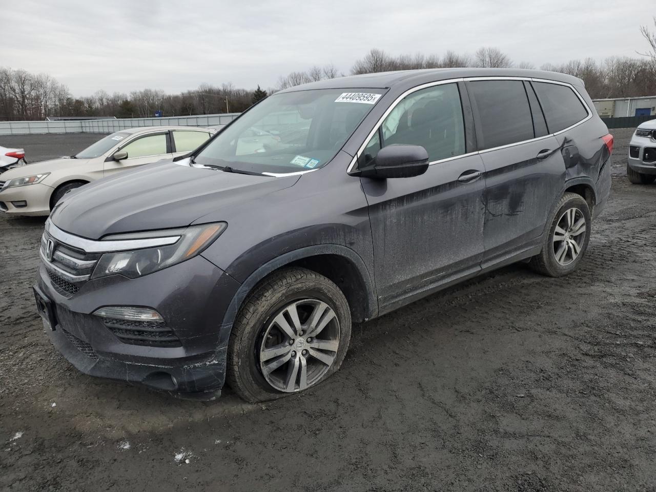 2017 Honda Pilot VIN 5FNYF6H57HB031439