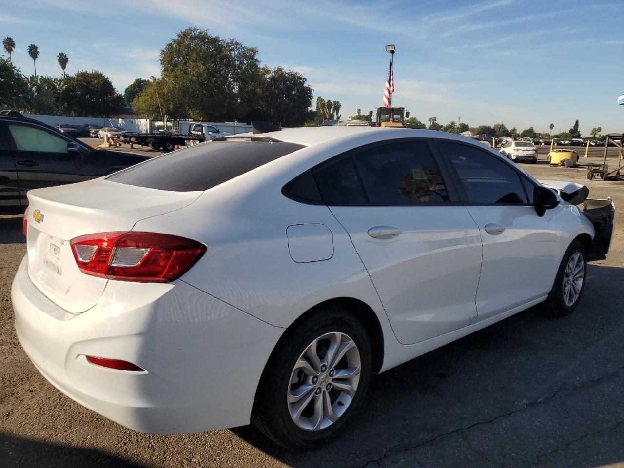 2019 Chevrolet Cruze VIN 1G1BC5SM1K7123256 Copart auction photo, front end damage thumbnail 3