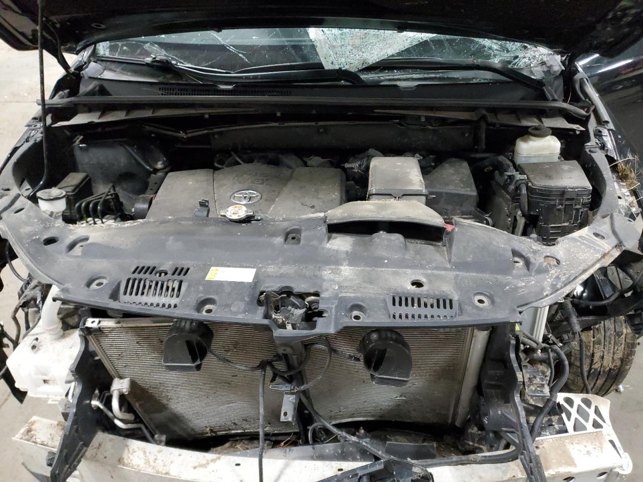 2019 Toyota Highlander VIN 5TDJZRFH3KS733994 Copart auction photo, rollover damage thumbnail 12
