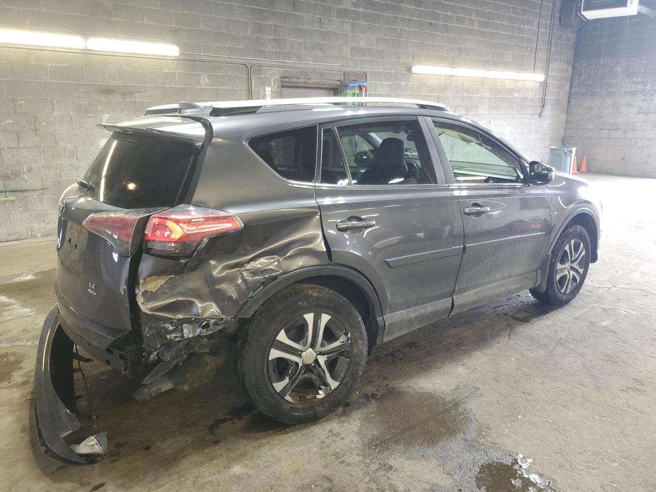 2017 Toyota RAV 4 VIN JTMBFREV9HJ131644 Copart auction photo, rear end damage thumbnail 3