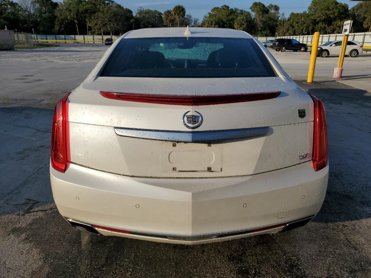 2014 Cadillac XTS VIN 2G61W5S84E9153242 Copart auction photo, front end / minor dent/scratches damage thumbnail 6