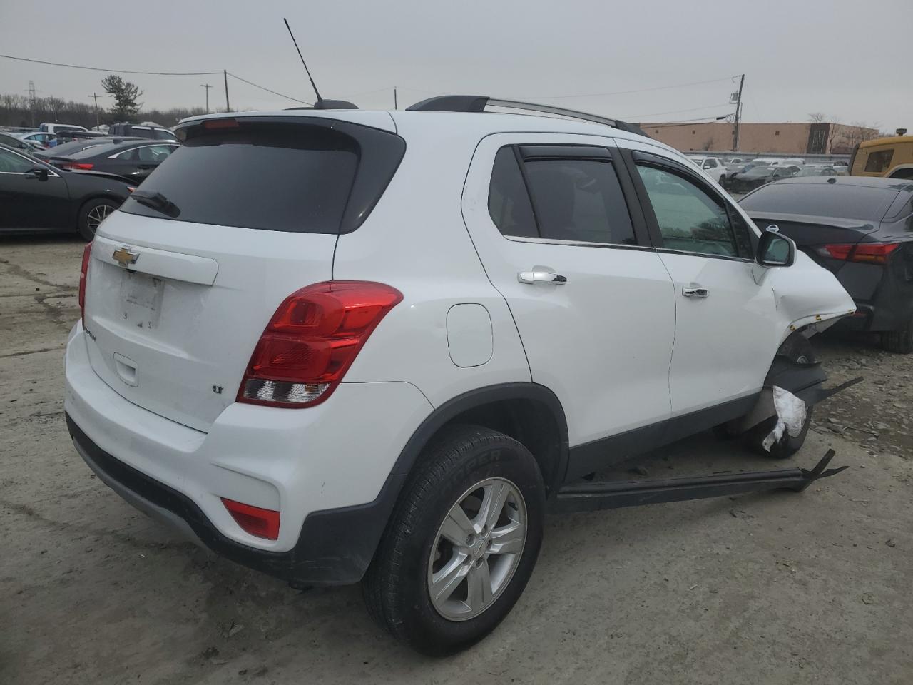 2019 Chevrolet Trax VIN KL7CJPSB7KB837396 Copart auction photo, front end / undercarriage damage thumbnail 3