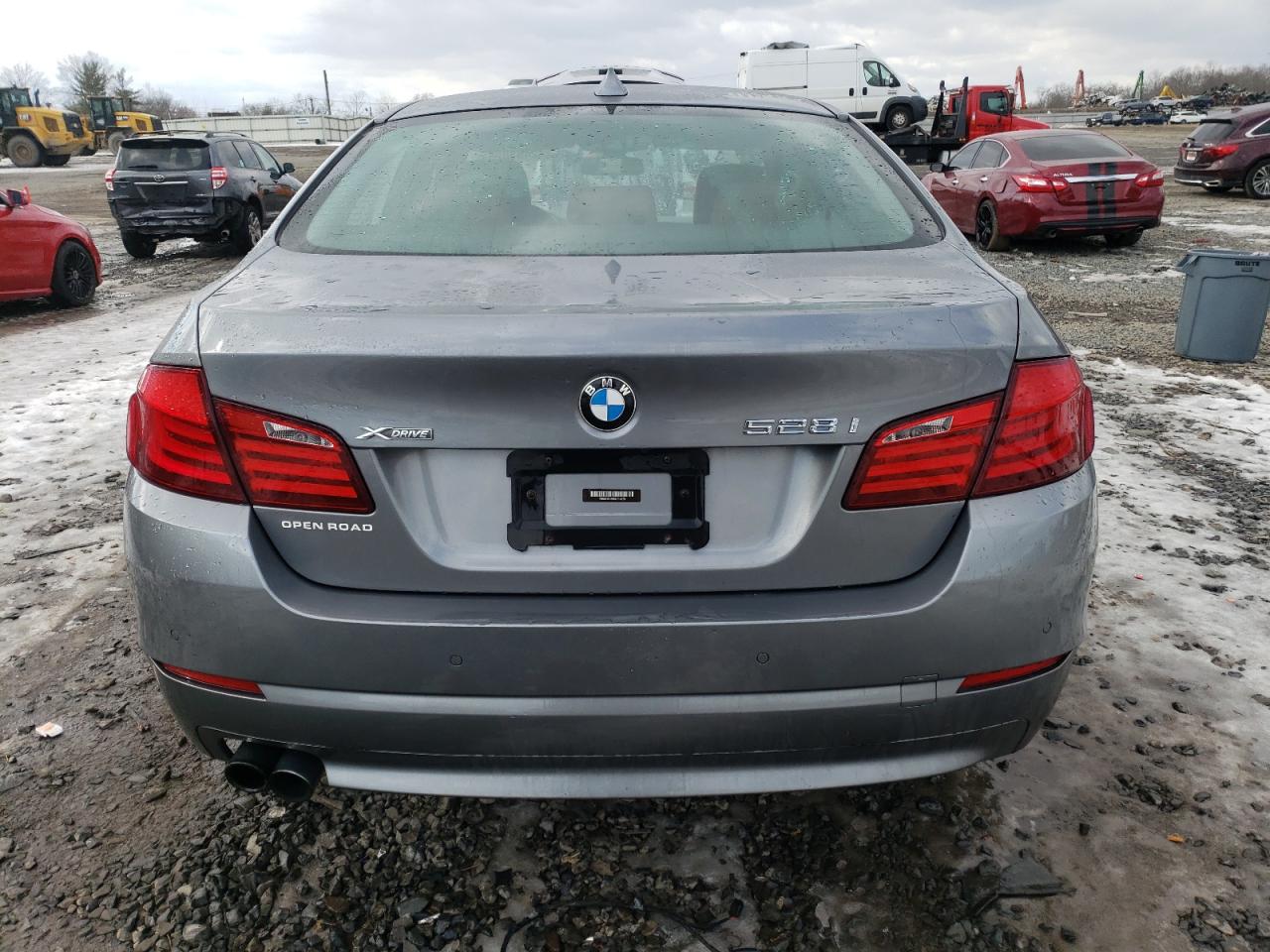 2013 BMW 5er VIN WBAXH5C59DD114179 Copart auction photo, minor dent/scratches damage thumbnail 6