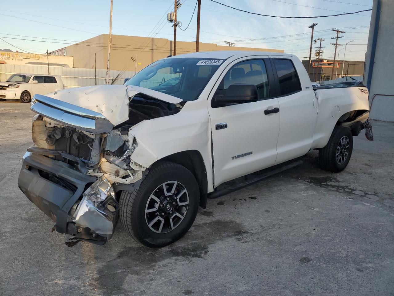2017 Toyota Tundra VIN 5TFRY5F14HX213047