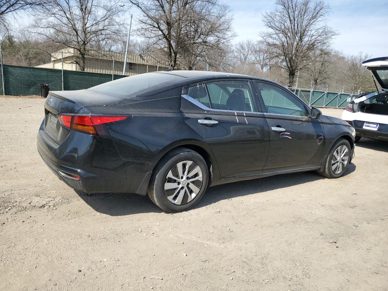 2020 Nissan Altima VIN 1N4BL4BVXLC166440 Copart auction photo, front end / minor dent/scratches damage thumbnail 3
