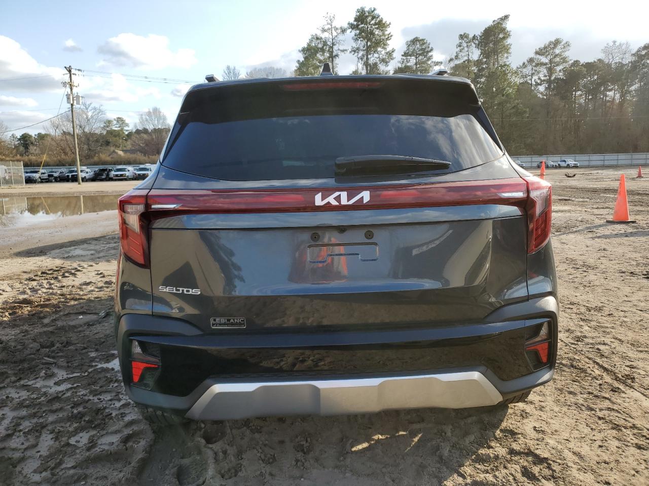2024 KIA Seltos VIN KNDER2AA0R7666651 Copart auction photo, front end damage thumbnail 6