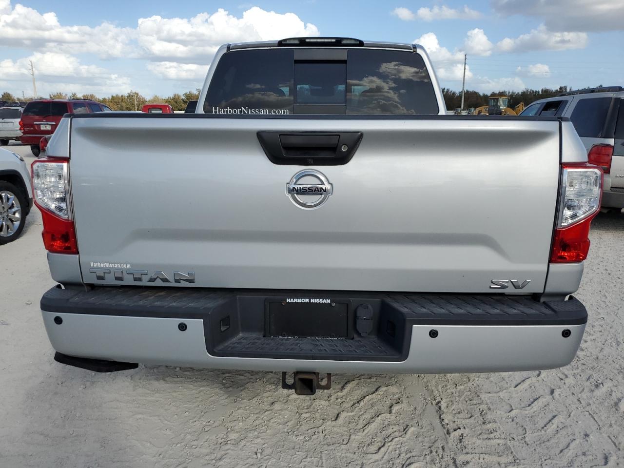 2018 Nissan Titan VIN 1N6AA1E60JN534685 Copart auction photo, water/flood damage thumbnail 6