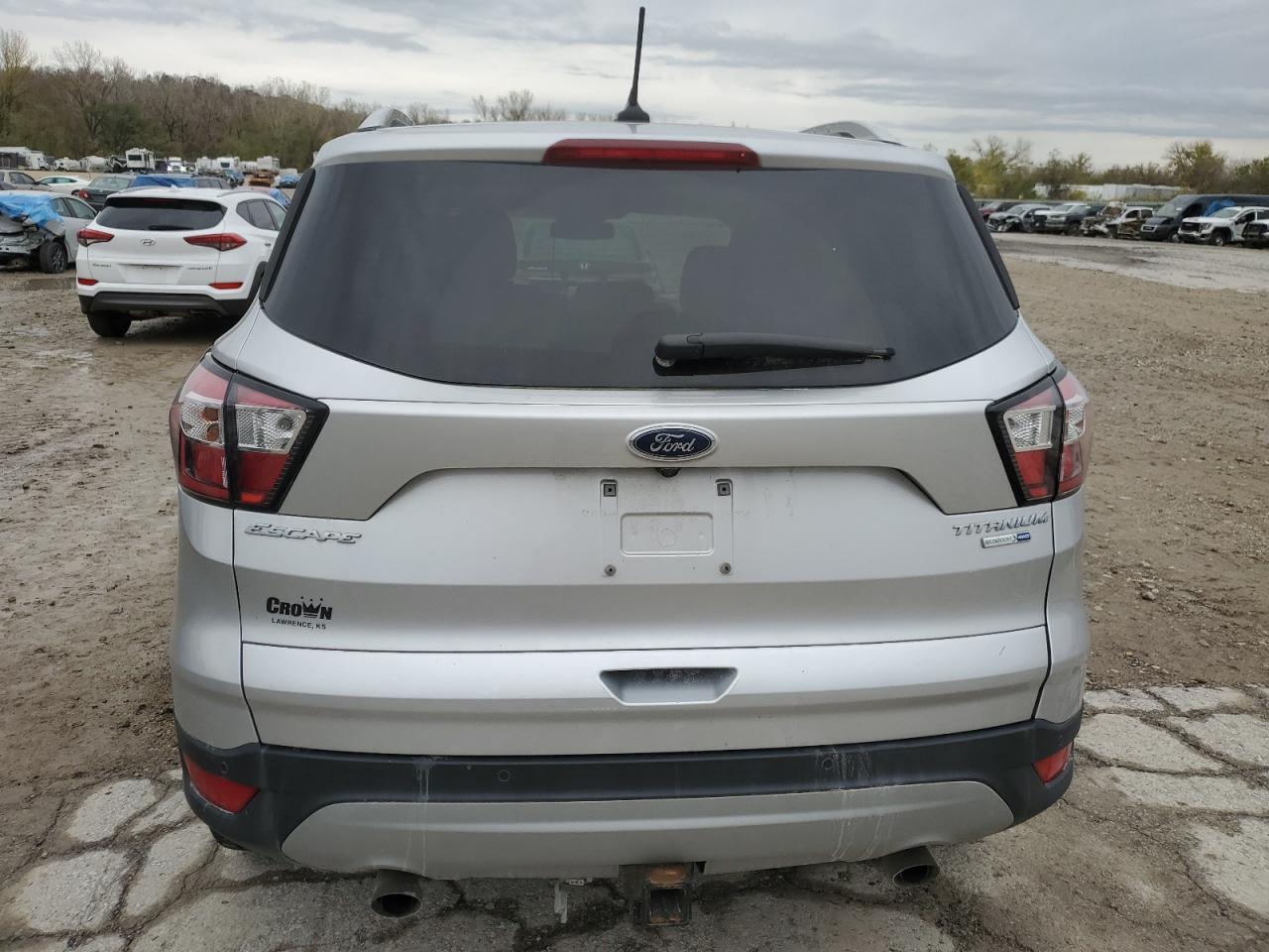 2018 Ford Escape VIN 1FMCU9J98JUB12635 Copart auction photo, front end damage thumbnail 6