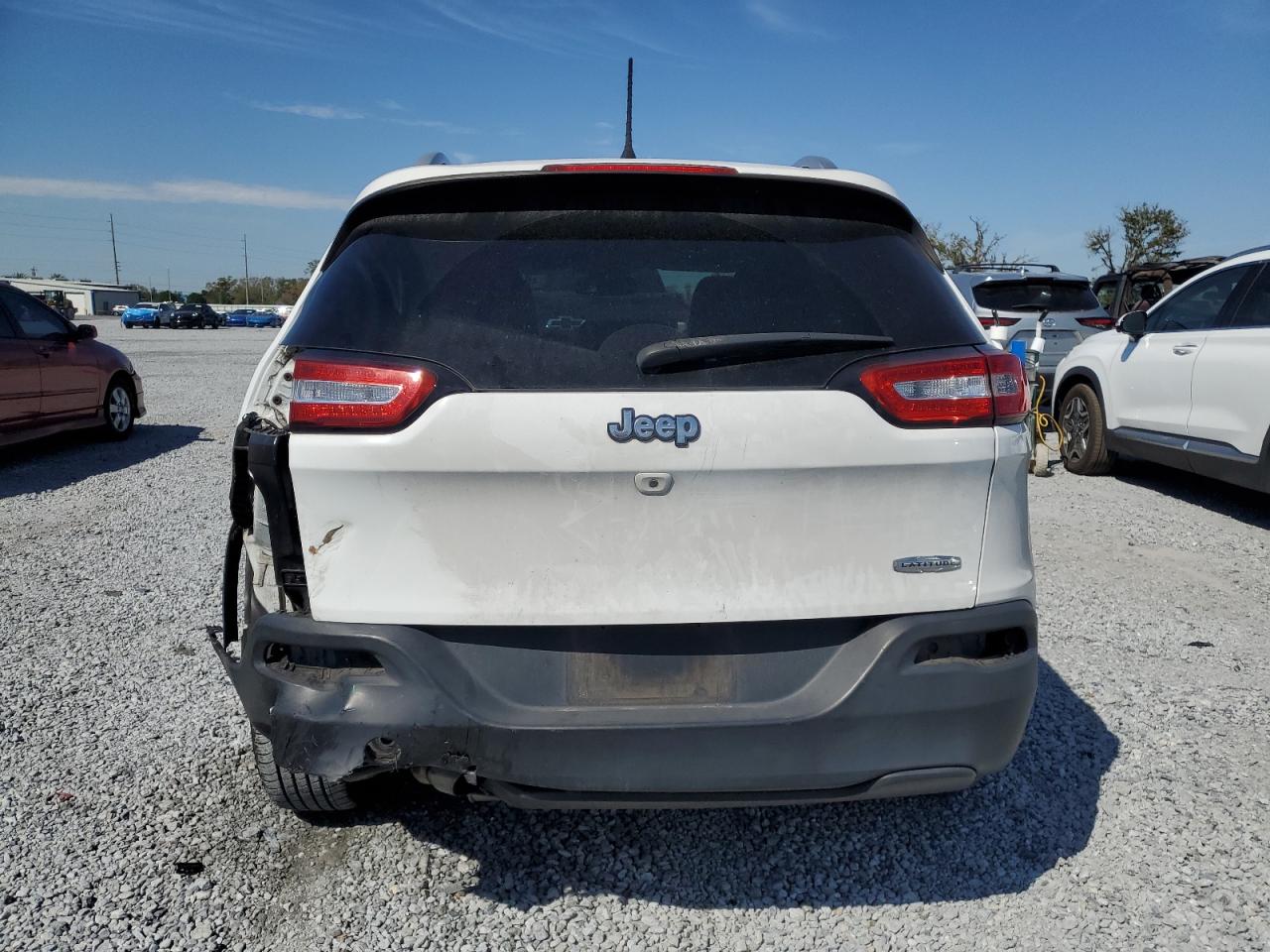 2018 Jeep Grand Cherokee VIN 1C4PJLLB2JD511830 Copart auction photo, front end / rear end damage thumbnail 6