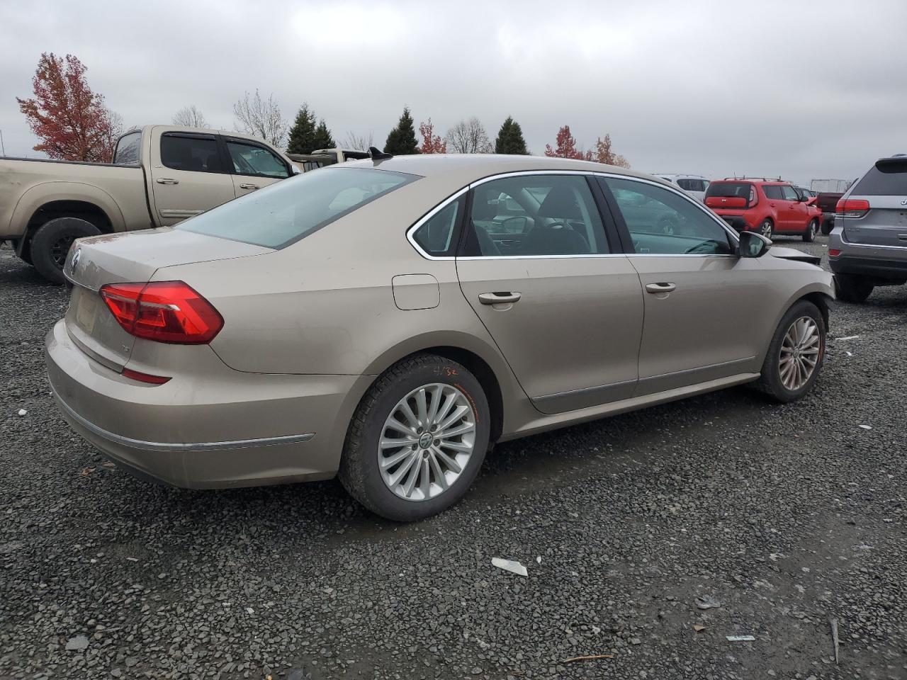 2016 Volkswagen Passat VIN 1VWBT7A34GC044803 Copart auction photo, front end damage thumbnail 3
