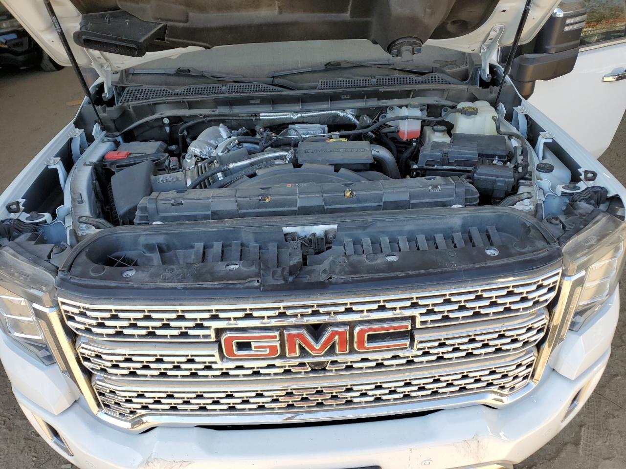 2022 GMC Sierra VIN 1GT49REY9NF104582 Copart auction photo, vandalism / minor dent/scratches damage thumbnail 11