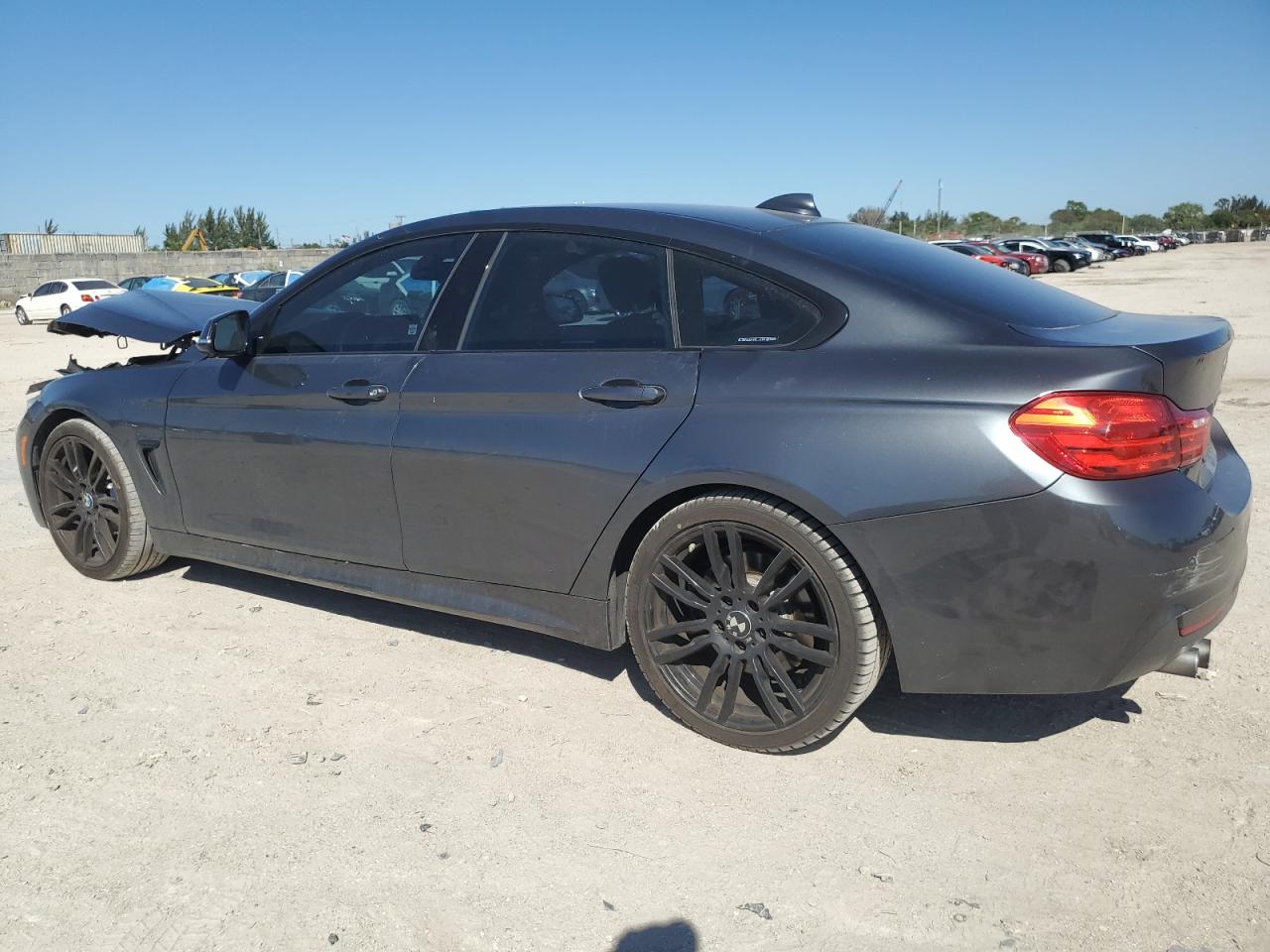 2017 BMW 4er VIN WBA4F7C51HG437778 Copart auction photo, front end / minor dent/scratches damage thumbnail 2