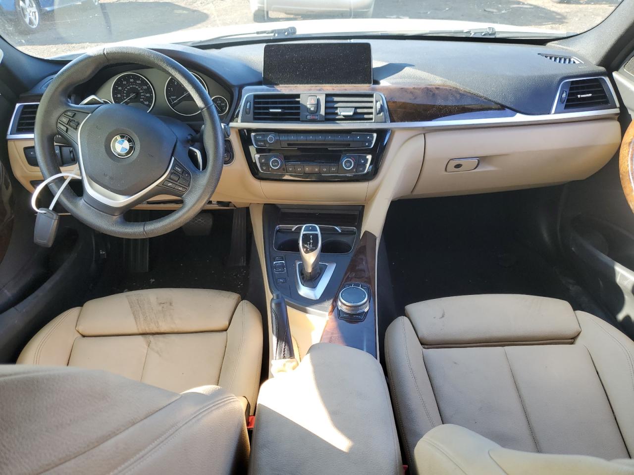 2017 BMW 3er VIN WBA8D9C33HA005018 Copart auction photo, side / mechanical damage thumbnail 8