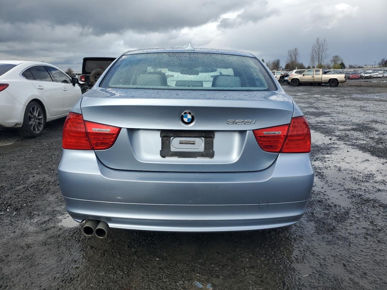2011 BMW 3er VIN WBAPH5C56BA441217 Copart auction photo, normal wear damage thumbnail 6