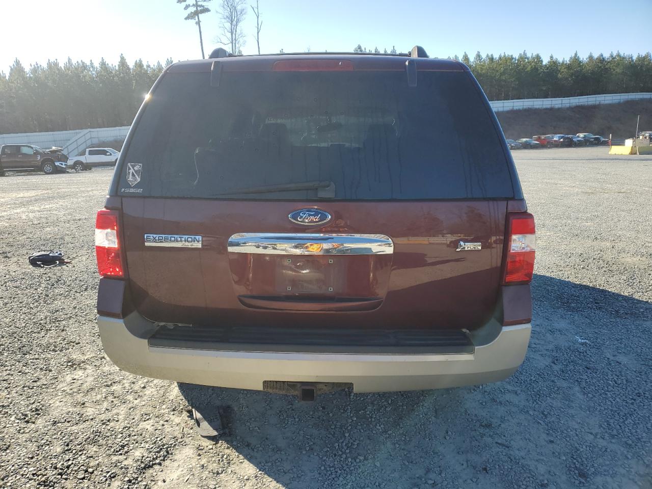 2010 Ford Expedition VIN 1FMJU1H52AEA34424 Copart auction photo, normal wear damage thumbnail 6