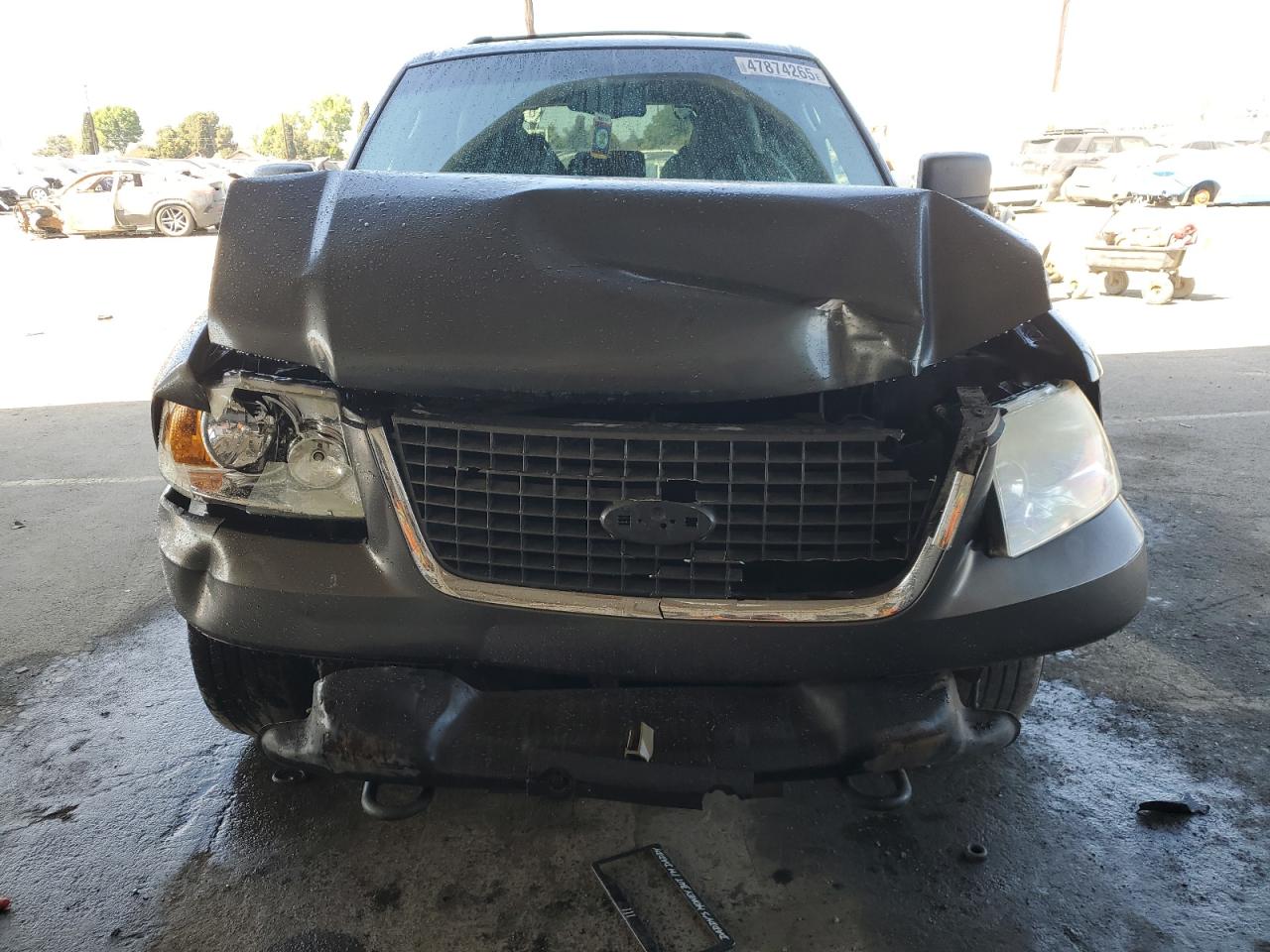 2003 Ford Expedition VIN 1FMPU16L83LB25112 Copart auction photo, front end damage thumbnail 5