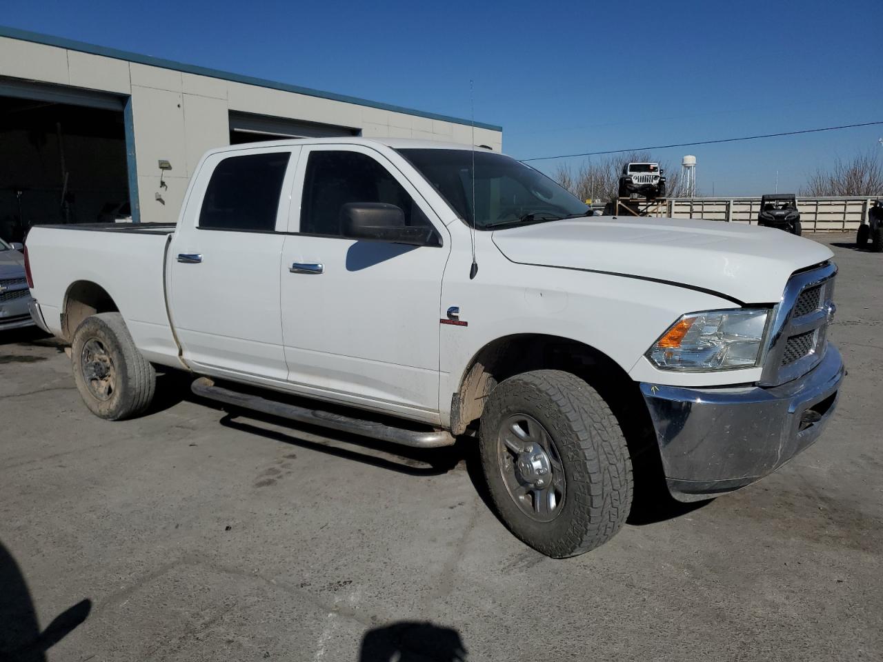 2016 RAM 2500 VIN 3C6UR5DL9GG150498 Copart auction photo, minor dent/scratches damage thumbnail 4