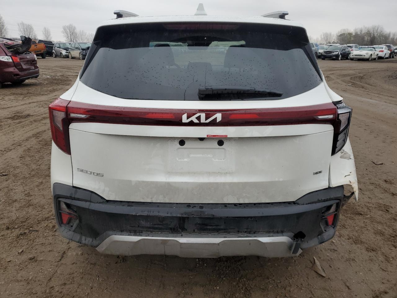 2024 KIA Seltos VIN KNDEUCAA5R7653222 Copart auction photo, all over damage thumbnail 6