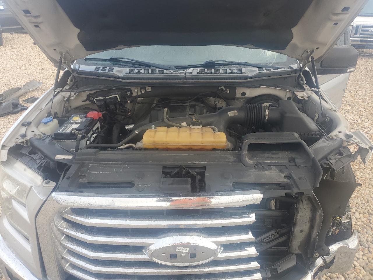 2016 Ford F-150 VIN 1FTEW1CP9GKD64161 Copart auction photo, side / front end damage thumbnail 11