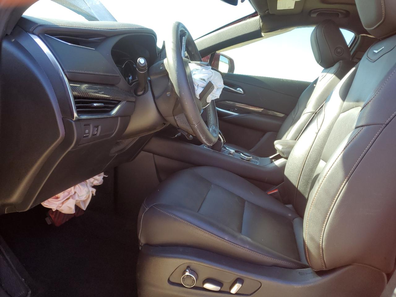 2021 Cadillac XT4 VIN 1GYFZER44MF015178 Copart auction photo, front end / minor dent/scratches damage thumbnail 7