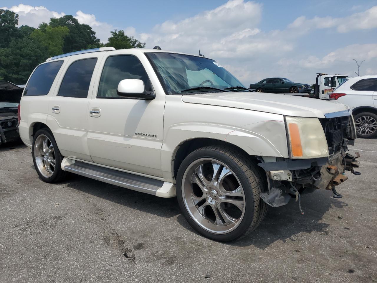 2005 Cadillac Escalade VIN 1GYEK63NX5R213349 Copart auction photo, front end damage thumbnail 4