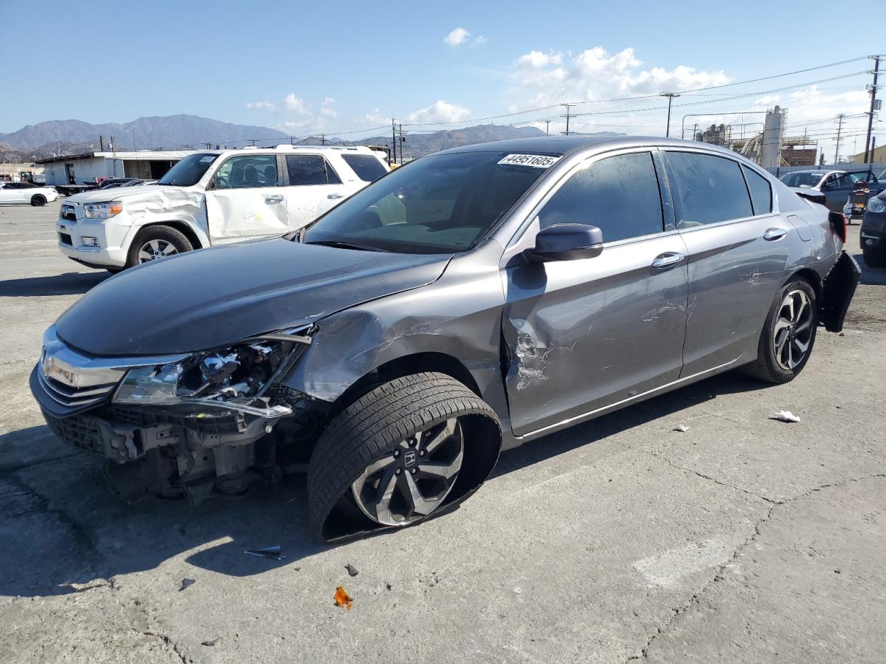 2017 Honda Accord VIN 1HGCR3F81HA027524
