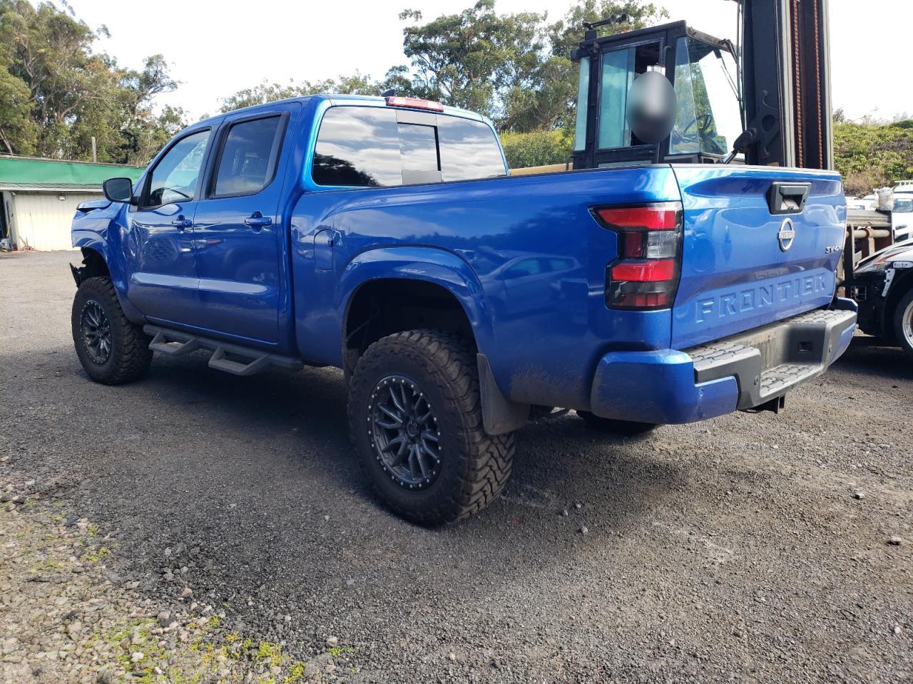 2024 Nissan Navara (Frontier) VIN 1N6ED1FK0RN600622 Copart auction photo, front end / side damage thumbnail 2