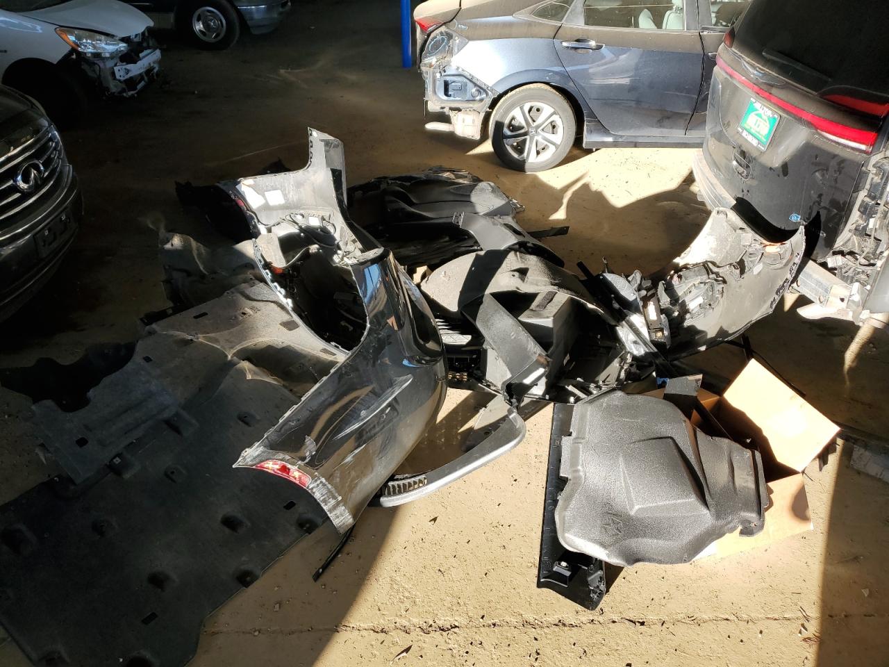 2021 Chrysler Pacifica VIN 2C4RC1S78MR536463 Copart auction photo, stripped / all over damage thumbnail 13