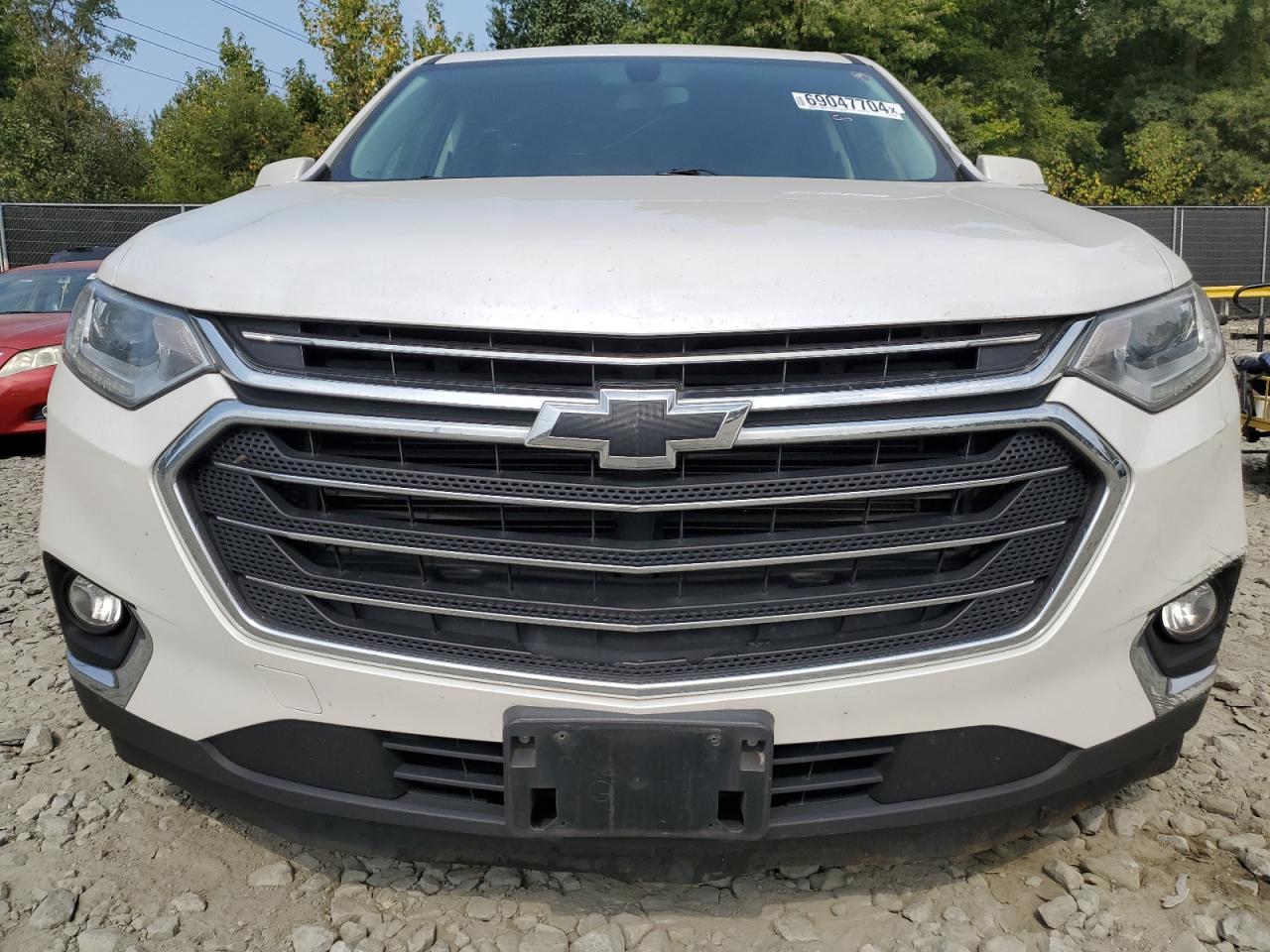 2018 Chevrolet Traverse VIN 1GNERGKW1JJ252901 Copart auction photo, front end / undercarriage damage thumbnail 5