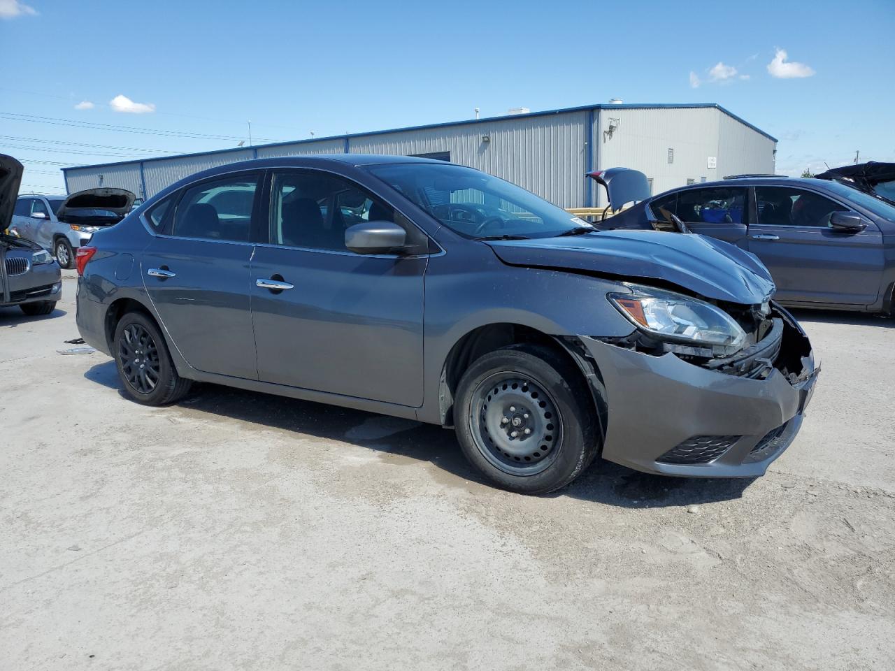 2016 Nissan Sentra VIN 3N1AB7APXGL649985 Copart auction photo, front end / minor dent/scratches damage thumbnail 4