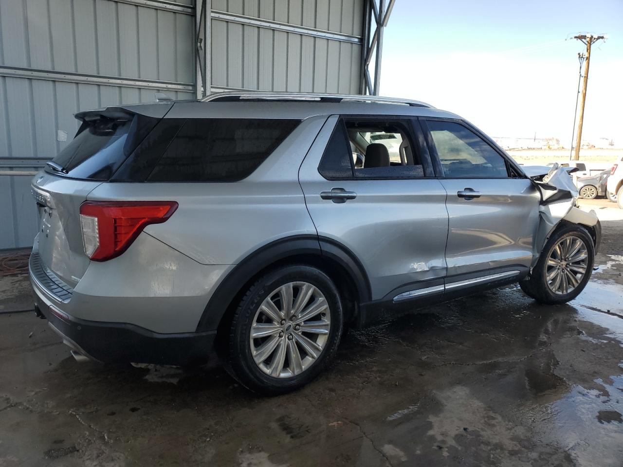 2020 Ford Explorer VIN 1FMSK7FH1LGA00797 Copart auction photo, front end / side damage thumbnail 3