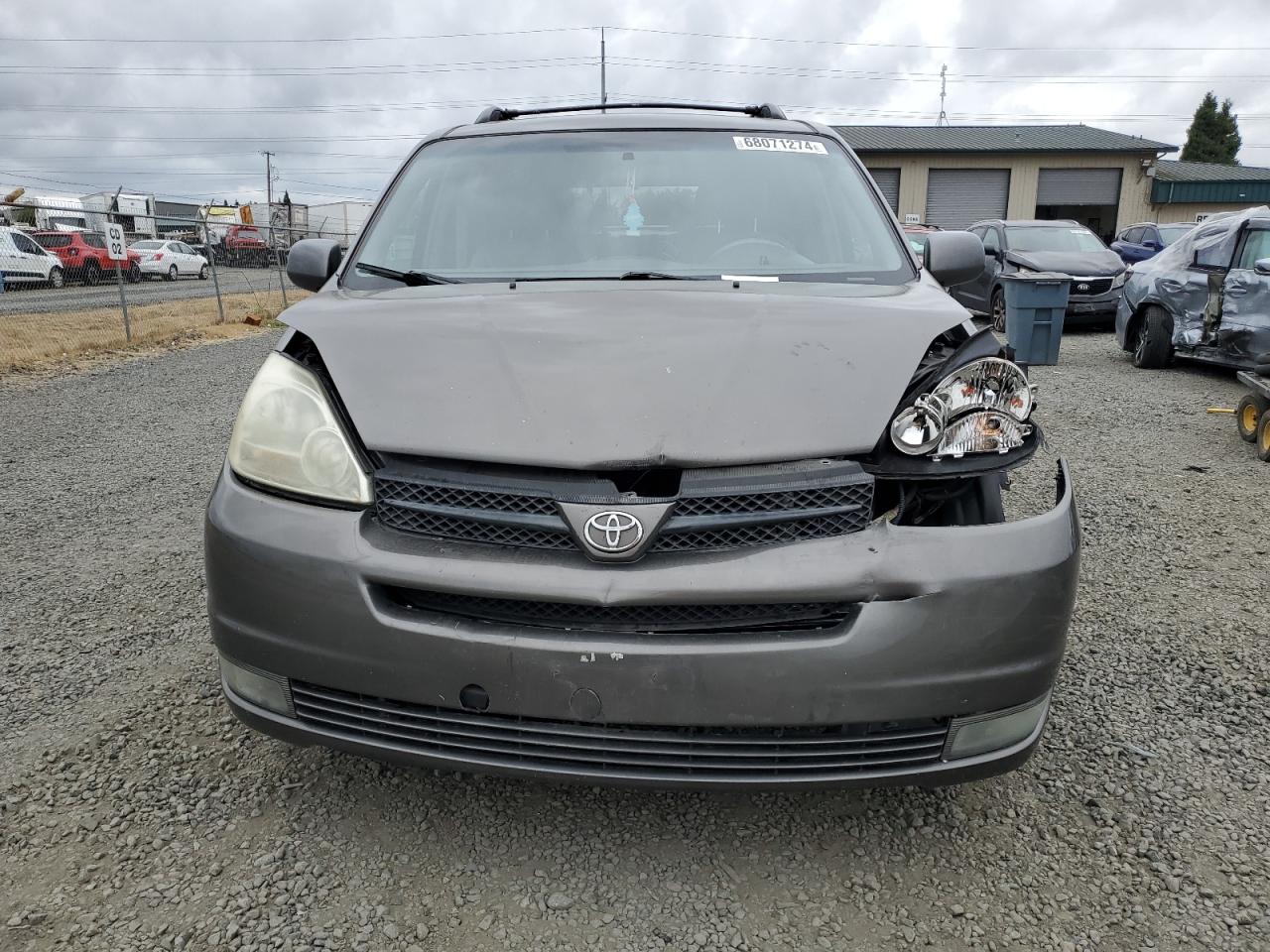 2005 Toyota Sienna VIN 5TDZA22C85S222460 Copart auction photo, front end damage thumbnail 5