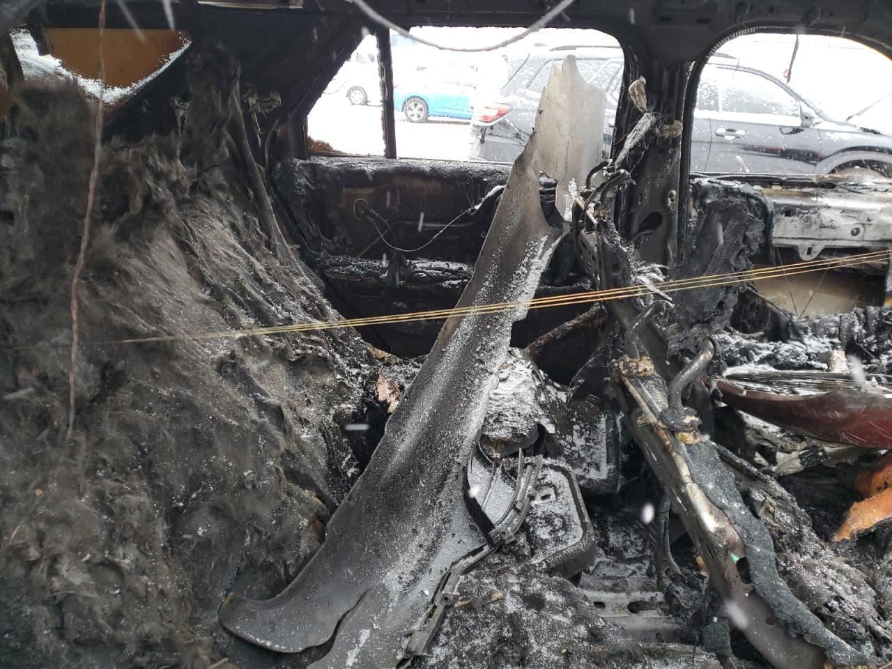 2020 Ford Explorer VIN 1FMSK8BH8LGC85266 Copart auction photo, burn - interior / burn - engine damage thumbnail 11