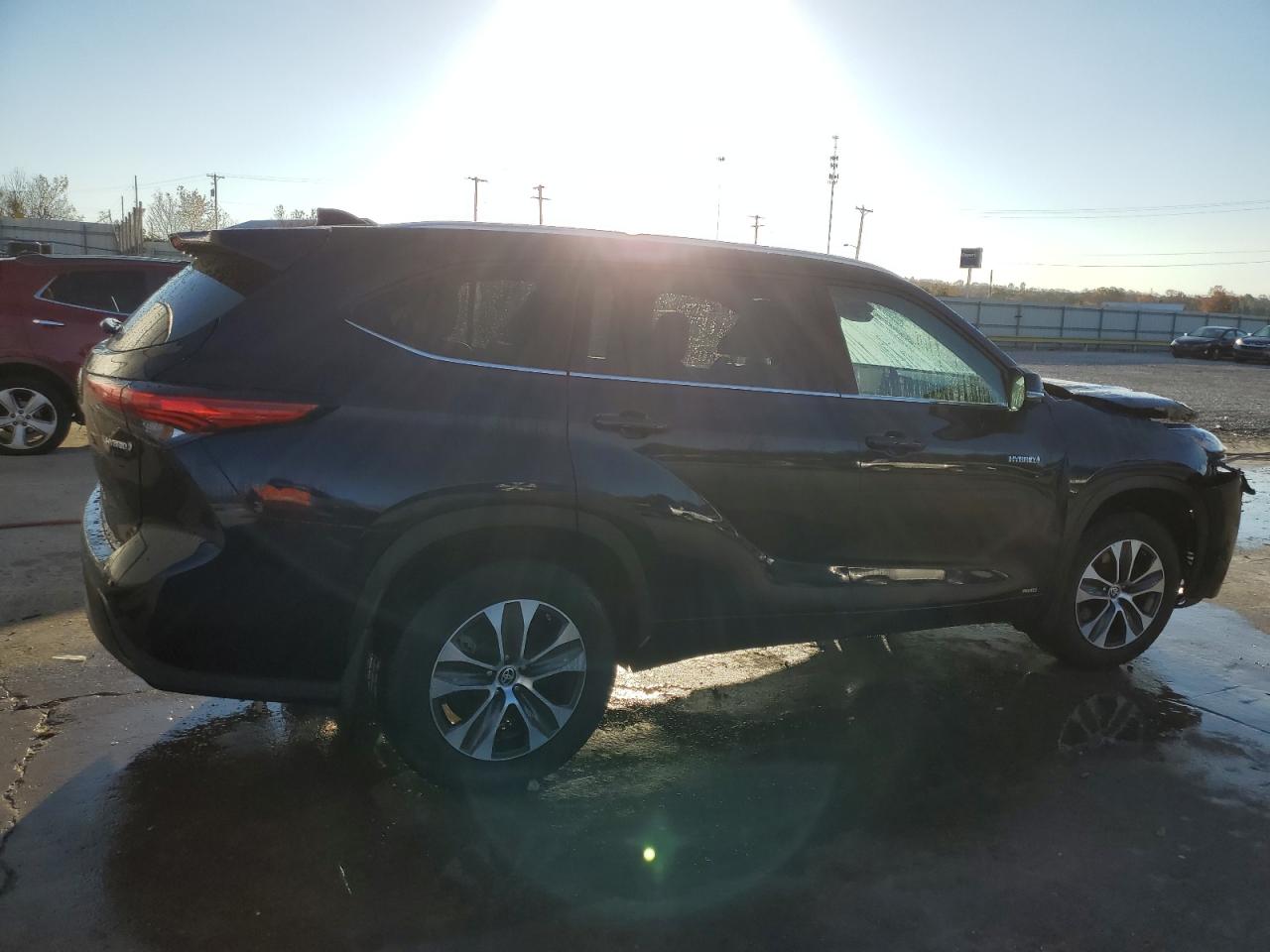 2021 Toyota Highlander VIN 5TDHBRCH8MS515933 Copart auction photo, front end damage thumbnail 3