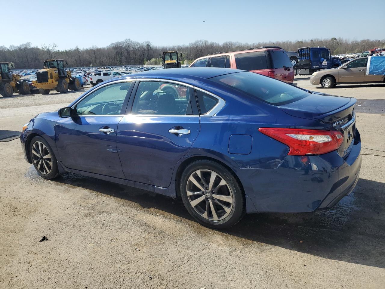 2016 Nissan Altima VIN 1N4AL3AP5GC215669 Copart auction photo, front end / rear end damage thumbnail 2