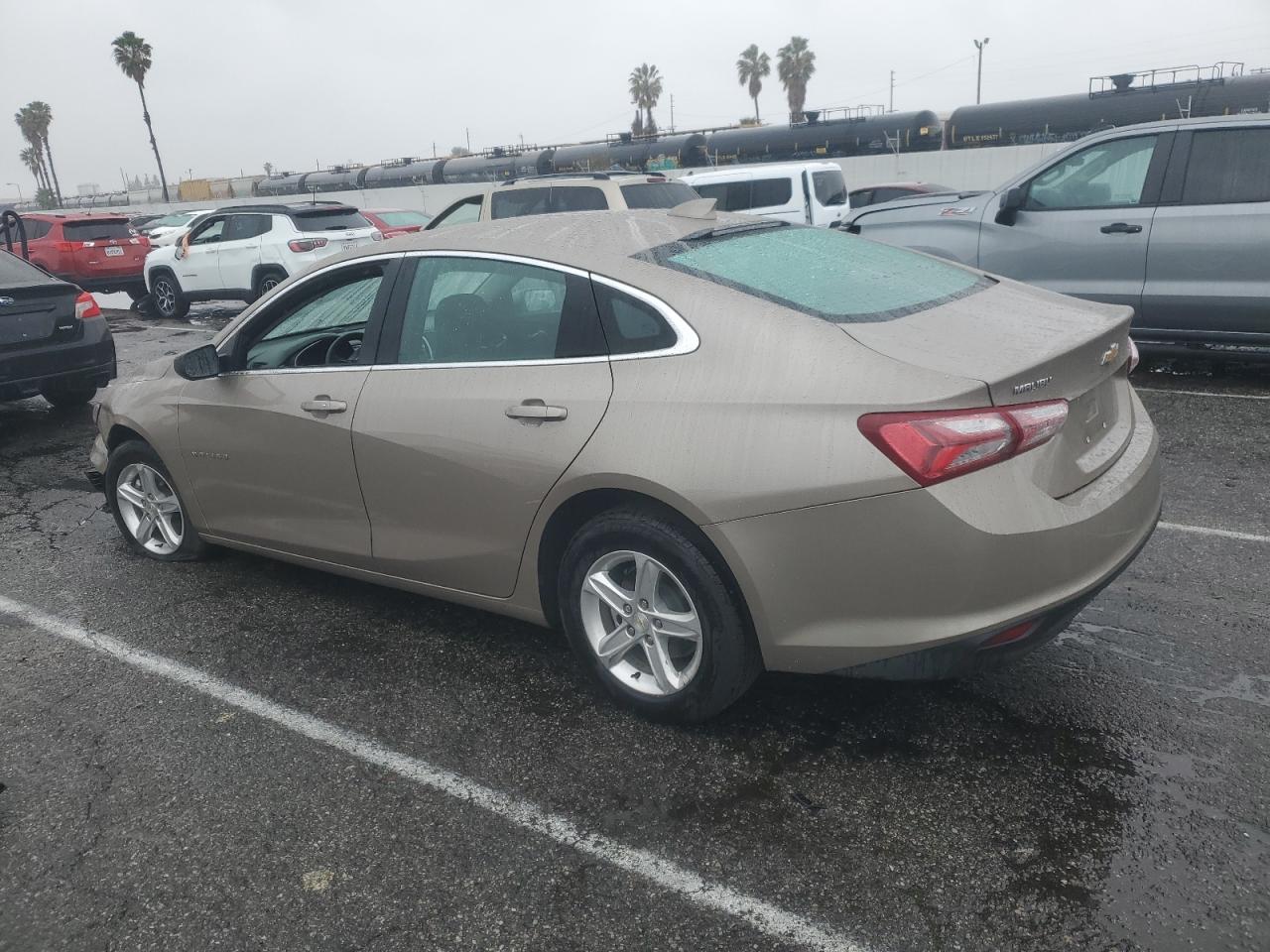 2022 Chevrolet Malibu VIN 1G1ZD5ST4NF123555 Copart auction photo, front end / minor dent/scratches damage thumbnail 2